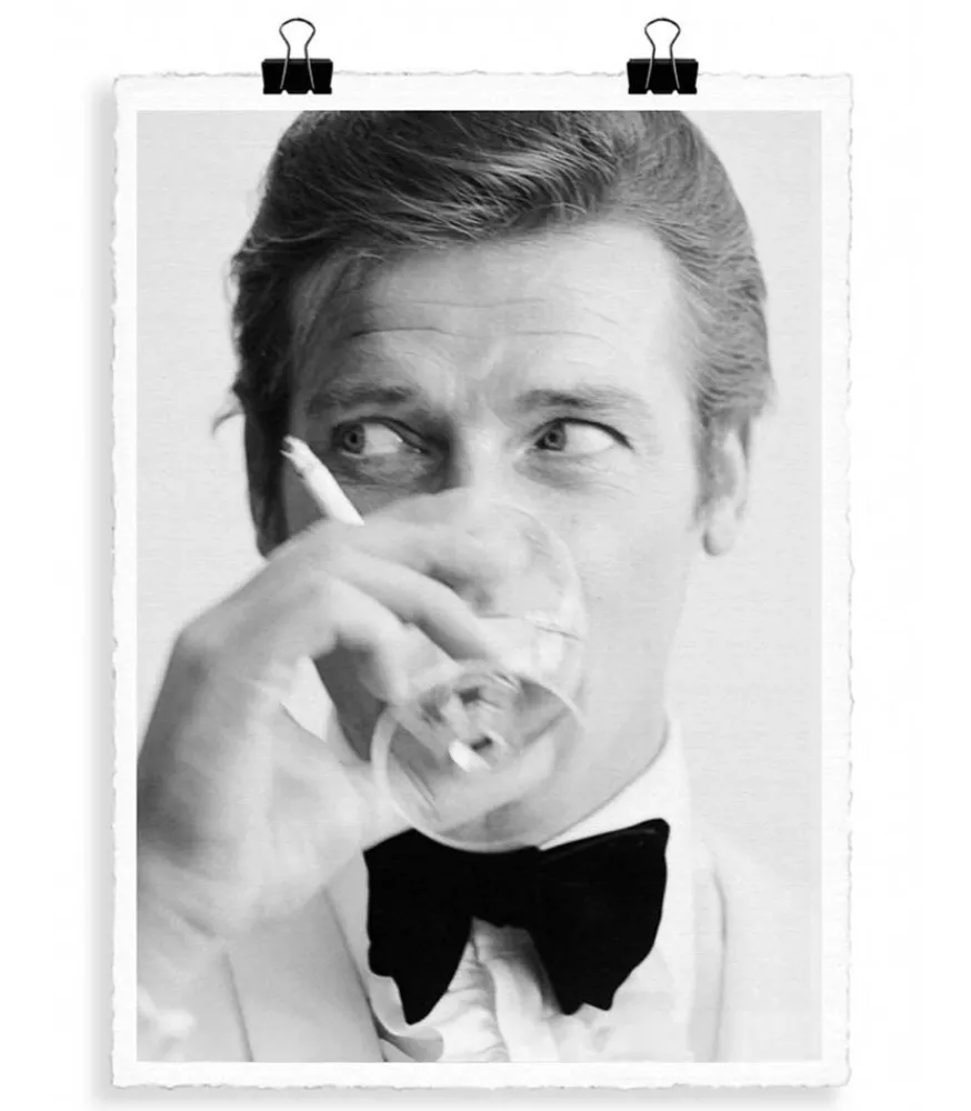 Hot Affiche La Galerie "Roger Moore" 56 X 76 Cm Affiches & Tableaux