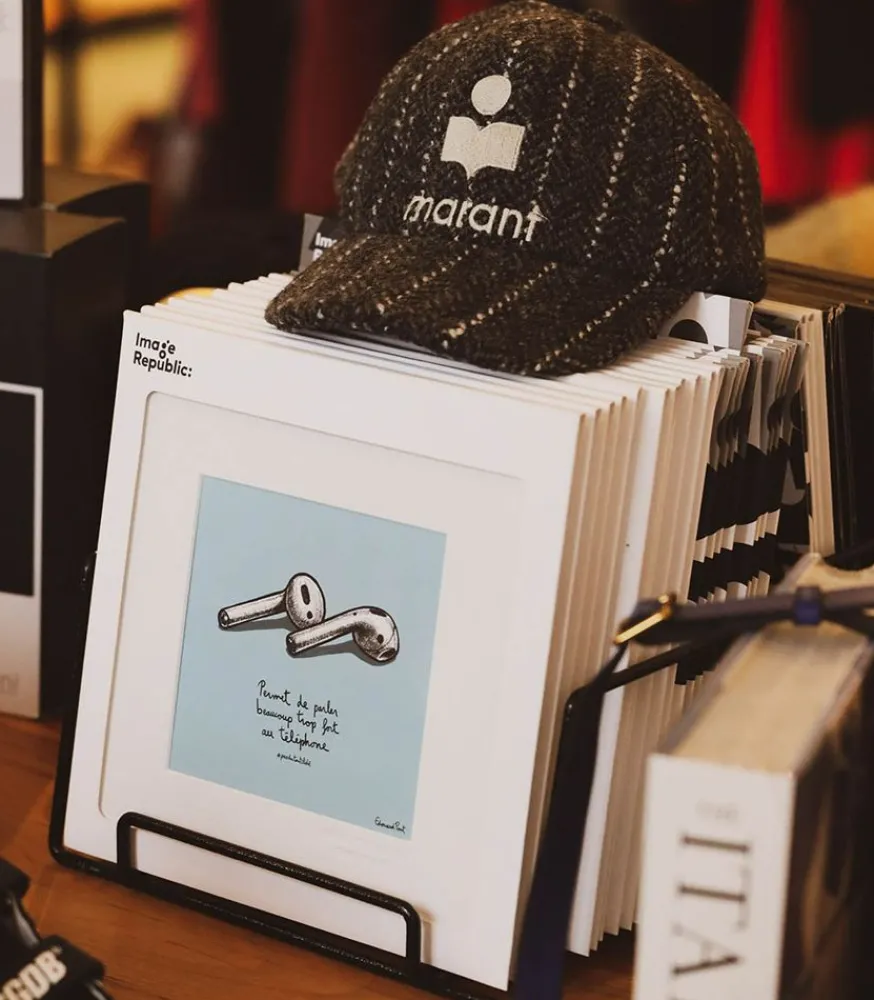 New Affiche Pas Du Tout Cliche Ecouteurs 22 X 22 Cm Affiches & Tableaux