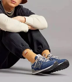 Outlet Baskets 574 Bleu Marine Et Blanc Femme Baskets