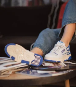 Discount Baskets Clc Blanc Et Bleu Femme Baskets