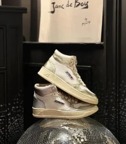 Outlet Baskets Medalist Mid Blanc Et Platinum Femme Baskets