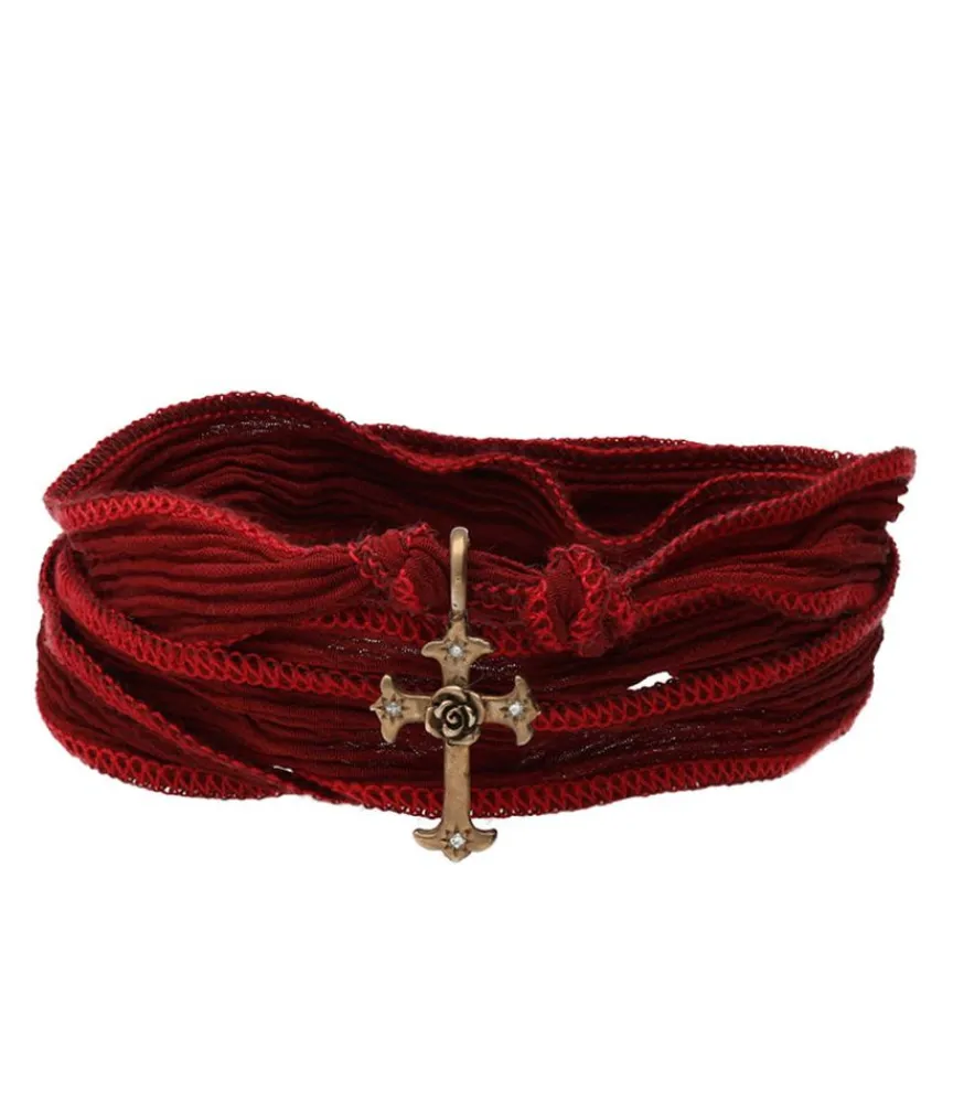 Discount Bracelet En Soie A Nouer Et Charm Mariel Cross En Bronze Et Diamant Femme Bracelets