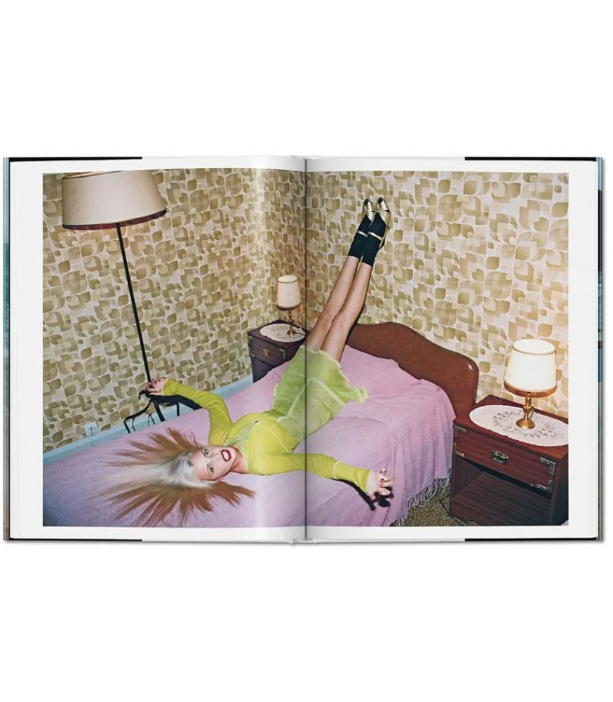 Best Livre Helmut Newton "A Gun For Hire" Beaux Livres